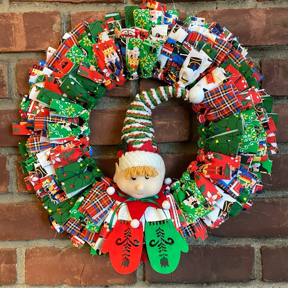 Christmas Elf with Mittens Rag Wreath